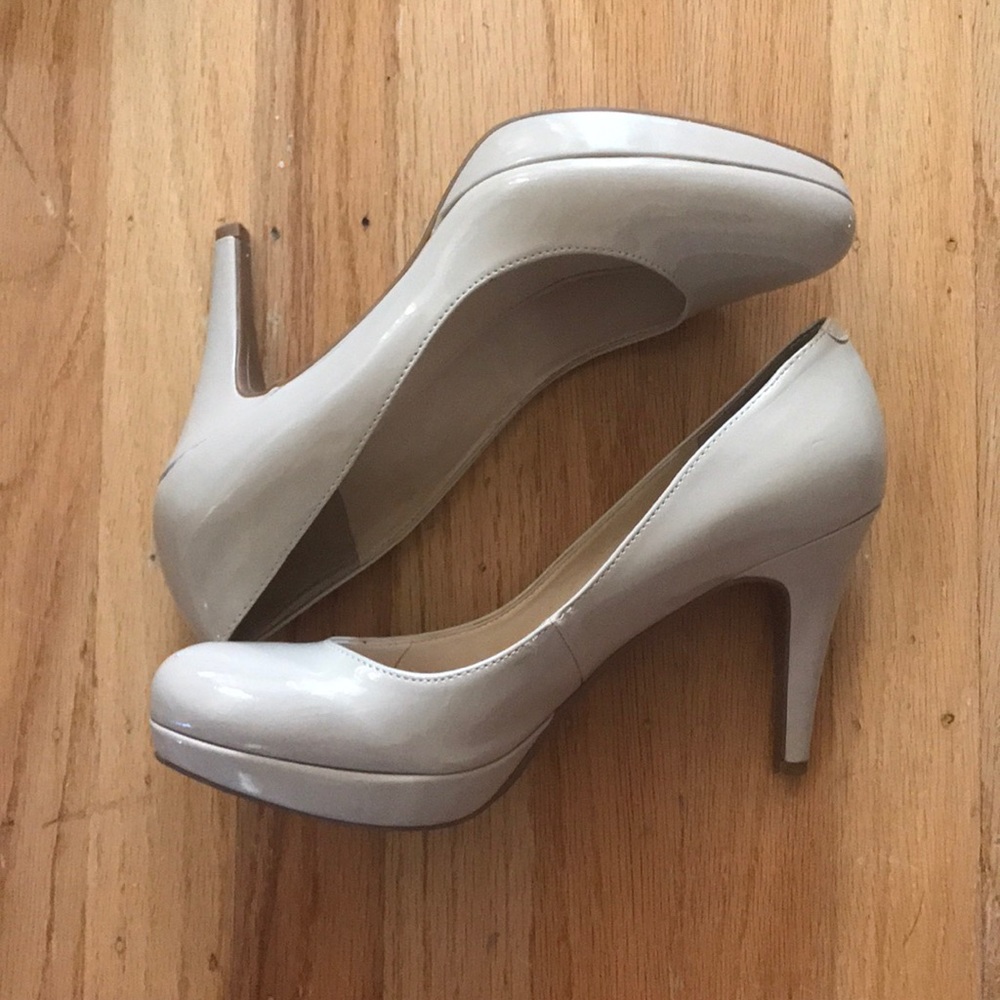 NUDE HEELS 👠